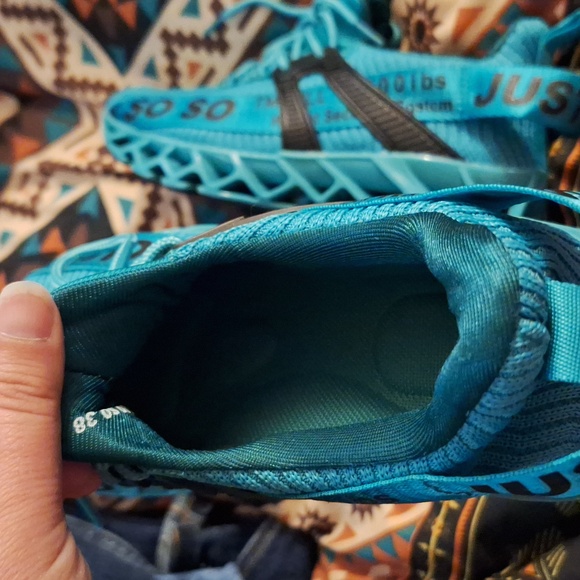 Just so so shoes - Picture 3 of 3